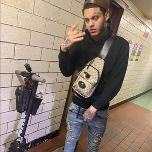 Meet your Posher, Michael